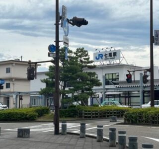 JR7七尾駅前