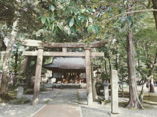 尾山神社の奥の鳥居