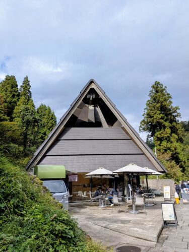 清津峡トンネル前のエントランス施設