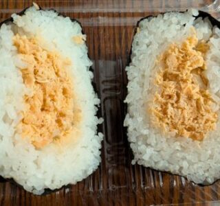 具がぎっしりの爆弾おにぎり